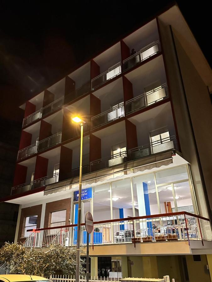 Albergo B&B Serafini Rimini Exterior foto